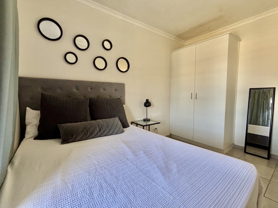 To Let 2 Bedroom Property for Rent in Parklands Western Cape